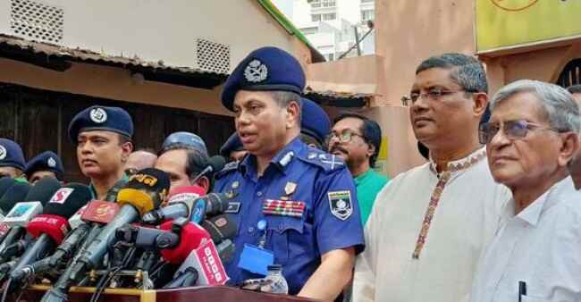 পূজায় হামলার শঙ্কা নেই, সতর্ক অবস্থানে সব বাহিনী: আইজিপি