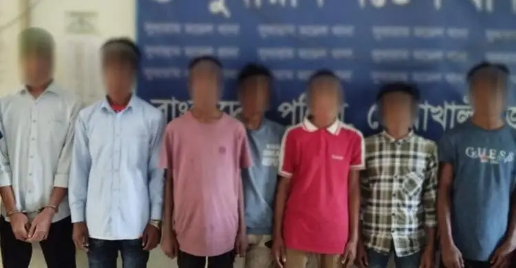 কিশোর গ্যাংয়ের ৭ সদস্য সংশোধনাগারে