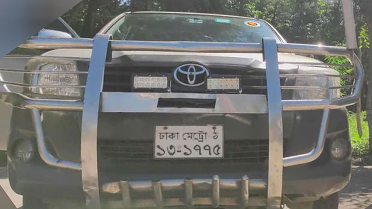 শিক্ষক নিয়োগ পরীক্ষায় সরকারি গাড়ি ব্যবহারের অভিযোগ উপদেষ্টার এপিএস আশিকুরের বিরুদ্ধে