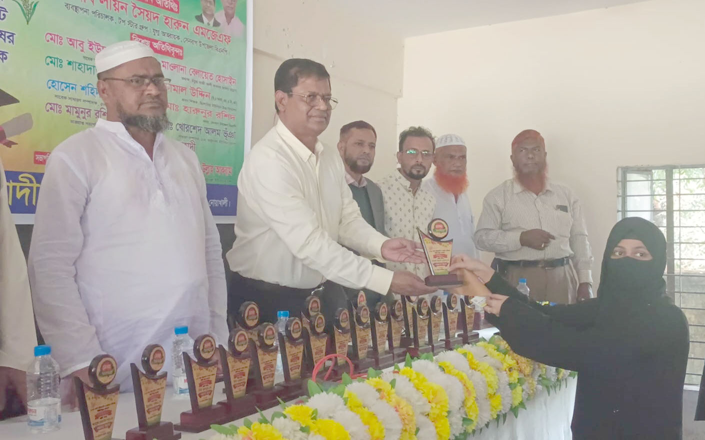 সেনবাগে ছাত্রদলের উদ্যোগে মেধাবী শিক্ষার্থীদের সংবর্ধনা ও ক্রেস্ট প্রদান