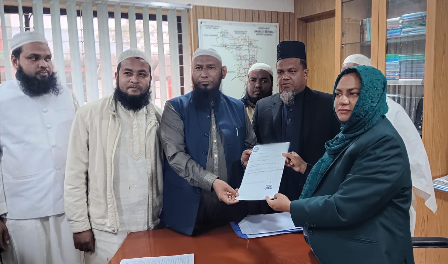 নোয়াখালী-২ আসন: ইসলামী আন্দোলনের প্রার্থী মাওলানা খলিলুর রহমানের মনোনয়নপত্র দাখিল