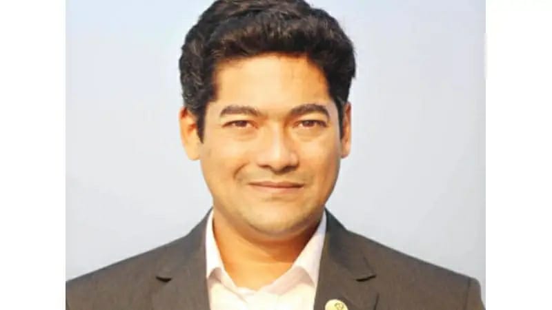 নোবিপ্রবিতে সহকারী অধ্যাপকের আর্থিক অনিয়মে ভোগান্তিতে শিক্ষার্থীরা