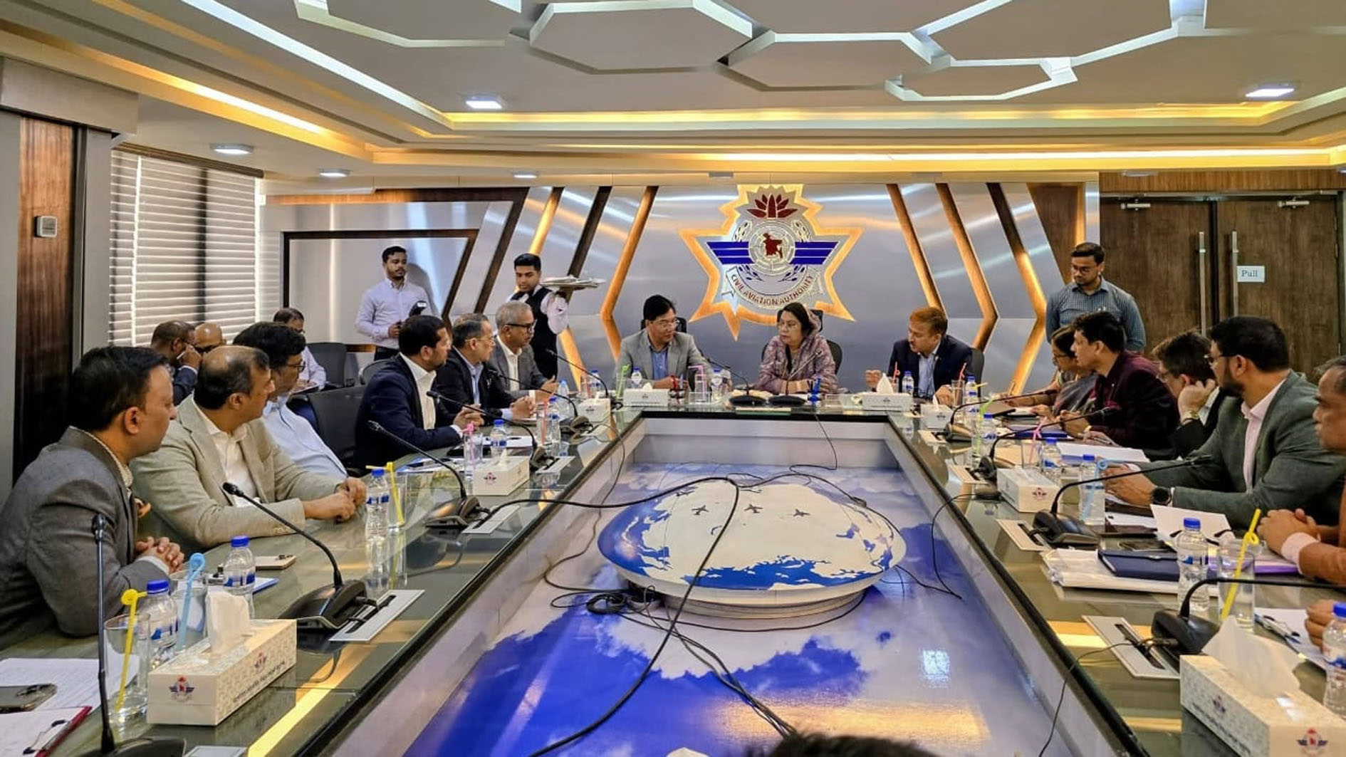 বিমানবন্দরের সেবার মানোন্নয়ন ও বিমানের কারিগরি সক্ষমতায় নতুন দিগন্ত: বিমানমন্ত্রীর বিশেষ নির্দেশনা